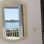 Lana Apartment *