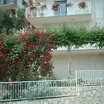 Lana Apartment
