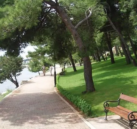 Lana Apartament