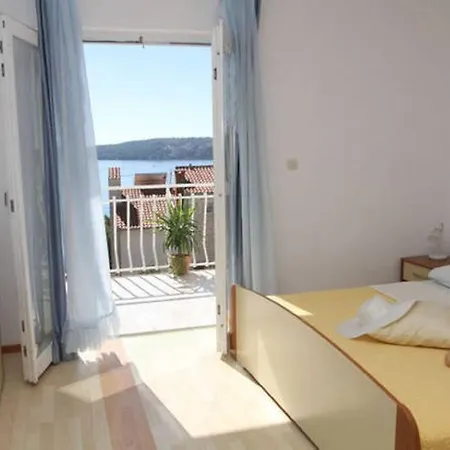 Lana Apartament *