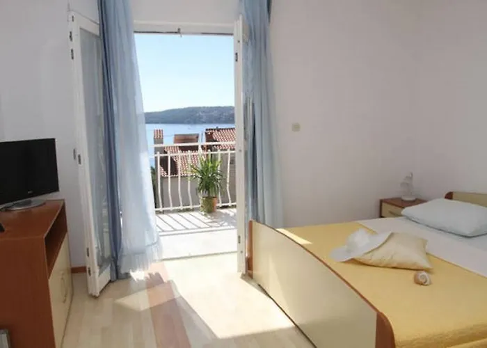 Lana Apartman *