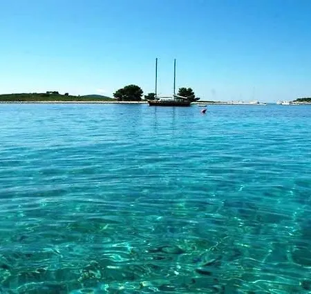 Lana Trogir